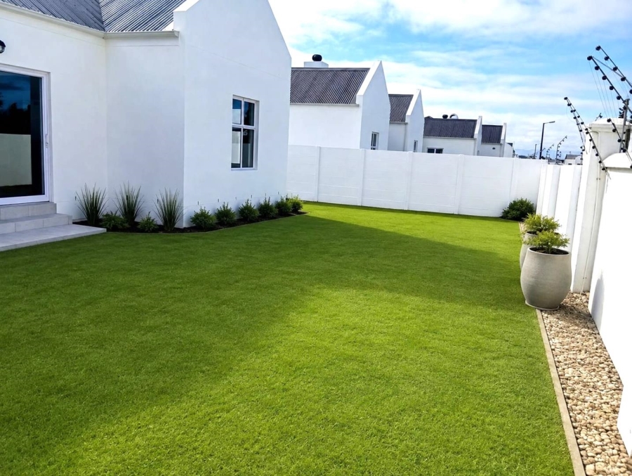 3 Bedroom Property for Sale in Laaiplek Western Cape